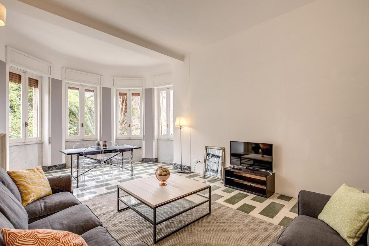 Aweshomeitaly - Bay Windows Apartment لا سبيتسْيا المظهر الخارجي الصورة